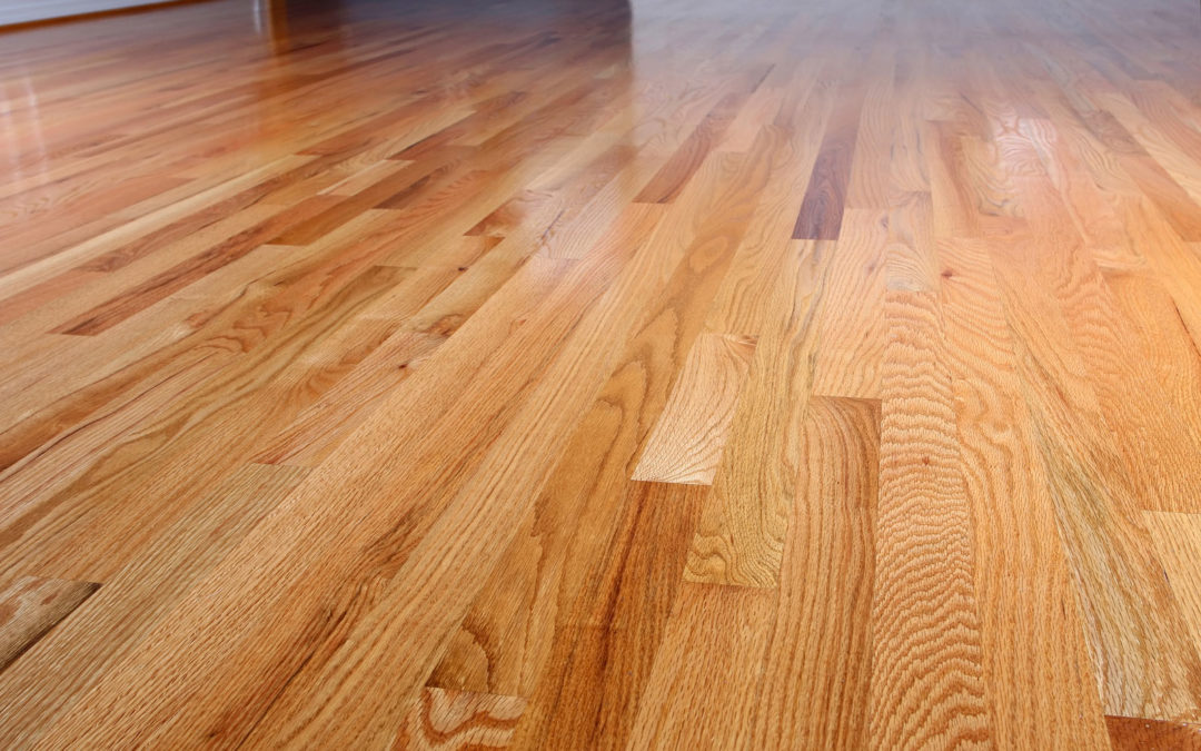 What’s the difference between red oak flooring and white oak flooring?